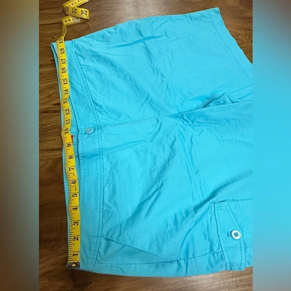 Izod Women’s Shorts Size 16 Bright Blue 5 Pocket